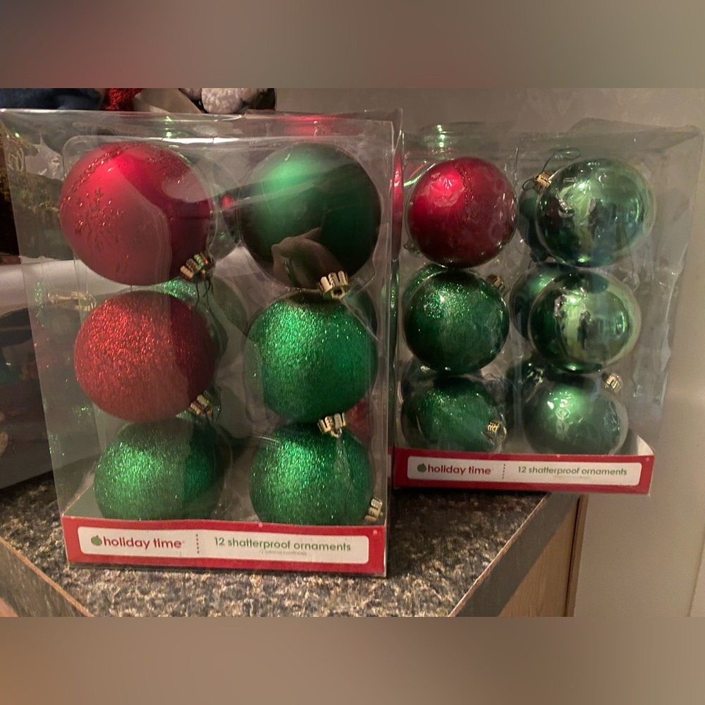 24 Ornaments